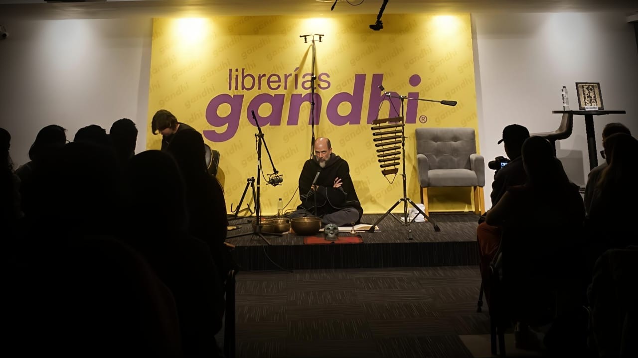 Lectura del libro de Fabudélicas